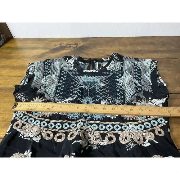 Johnny Was Embroidered Perlette Tie-Back Silk Blouse Short Sleeve Size XS - Picture 6 of 12